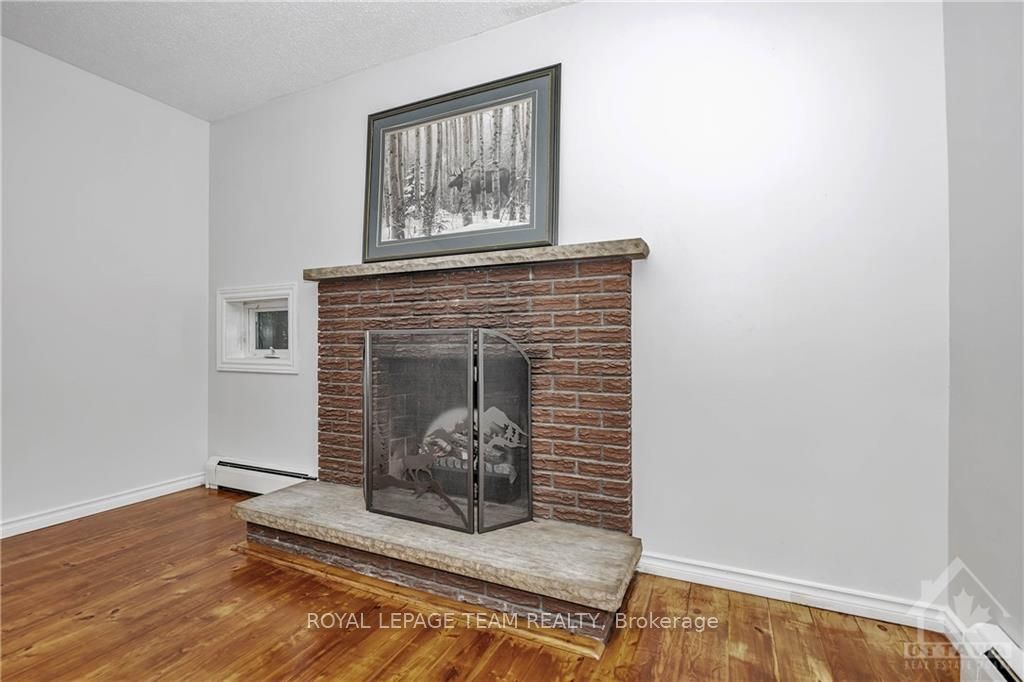 Photo 11 of 697 Oak Creek Road, Ottawa, Huntley Ward (South East) — HOMEH