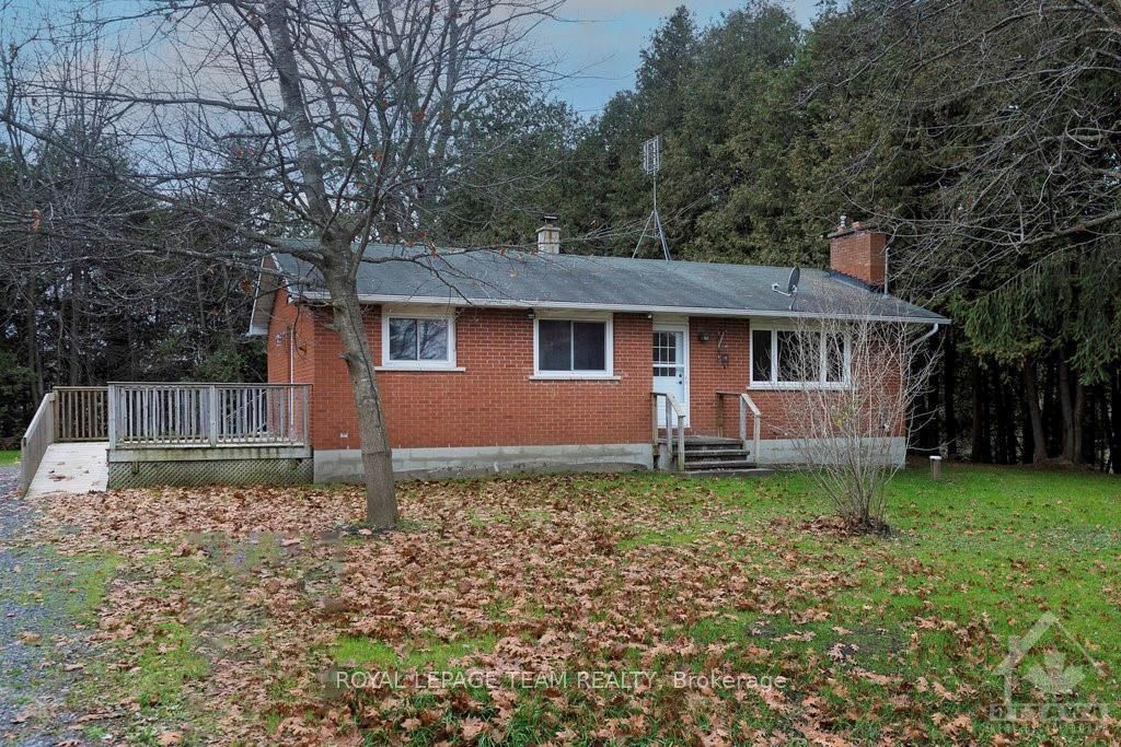 Photo 2 of 697 Oak Creek Road, Ottawa, Huntley Ward (South East) — HOMEH