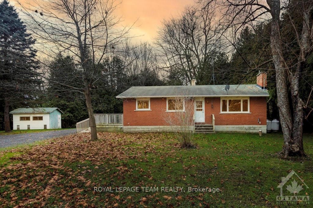 Photo 1 of 697 Oak Creek Road, Ottawa, Huntley Ward (South East) — HOMEH