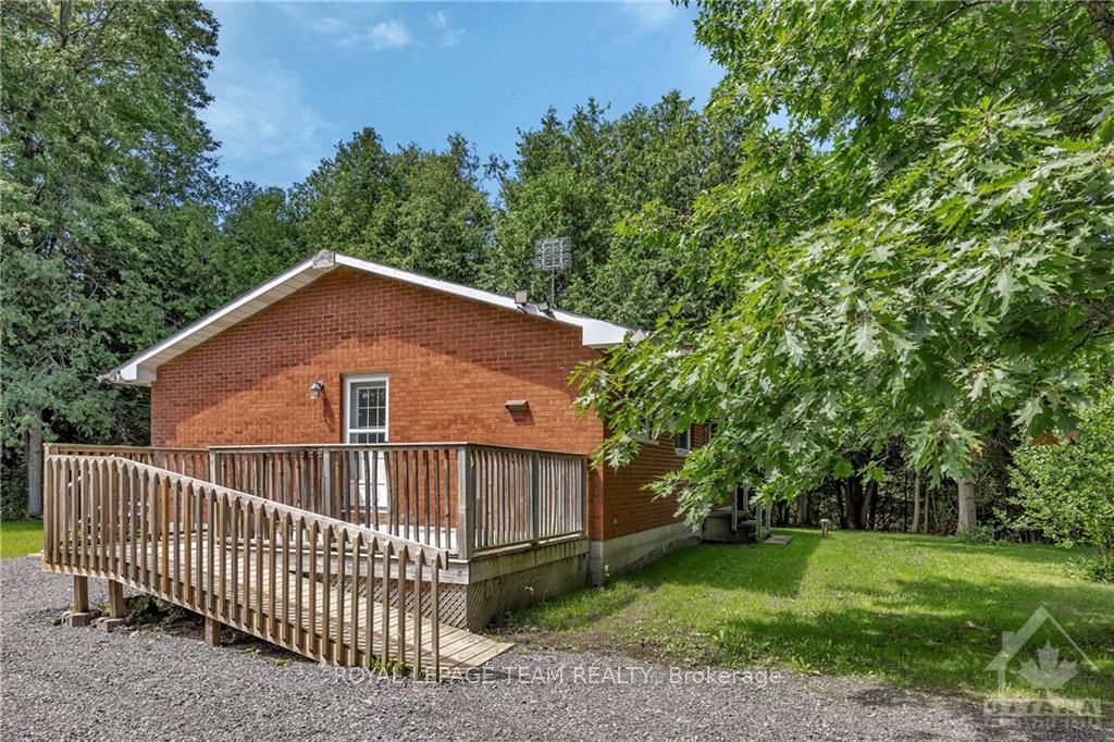 Photo 3 of 697 Oak Creek Road, Ottawa, Huntley Ward (South East) — HOMEH