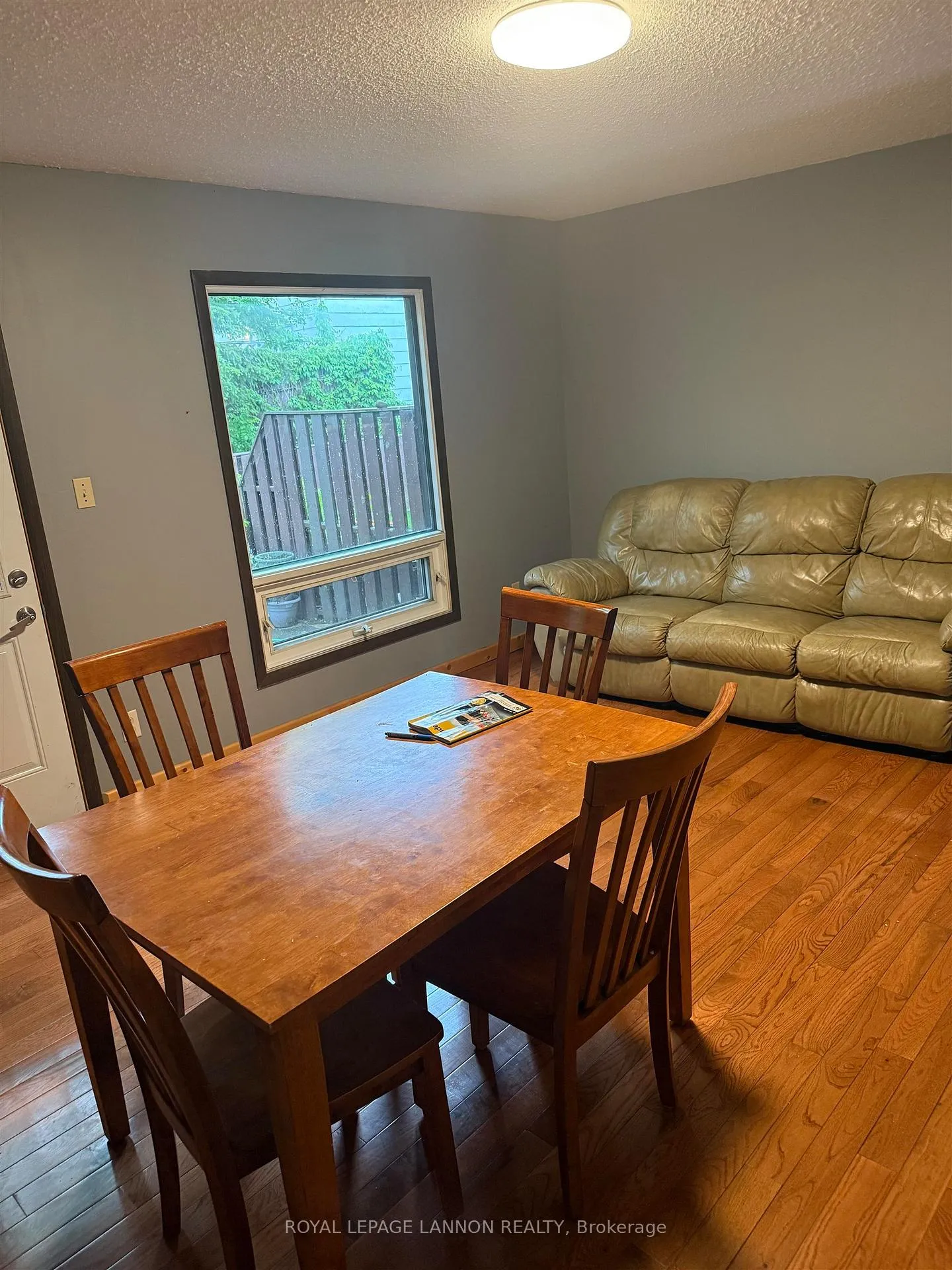 Photo 7 of 206 Varsity Place, Thunder Bay, Academy Heights — HOMEH