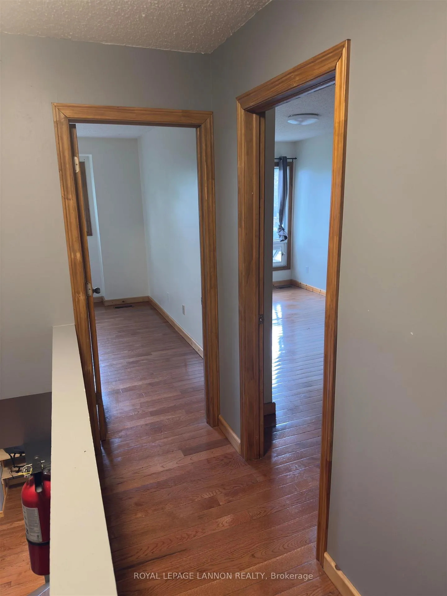 Photo 9 of 206 Varsity Place, Thunder Bay, Academy Heights — HOMEH