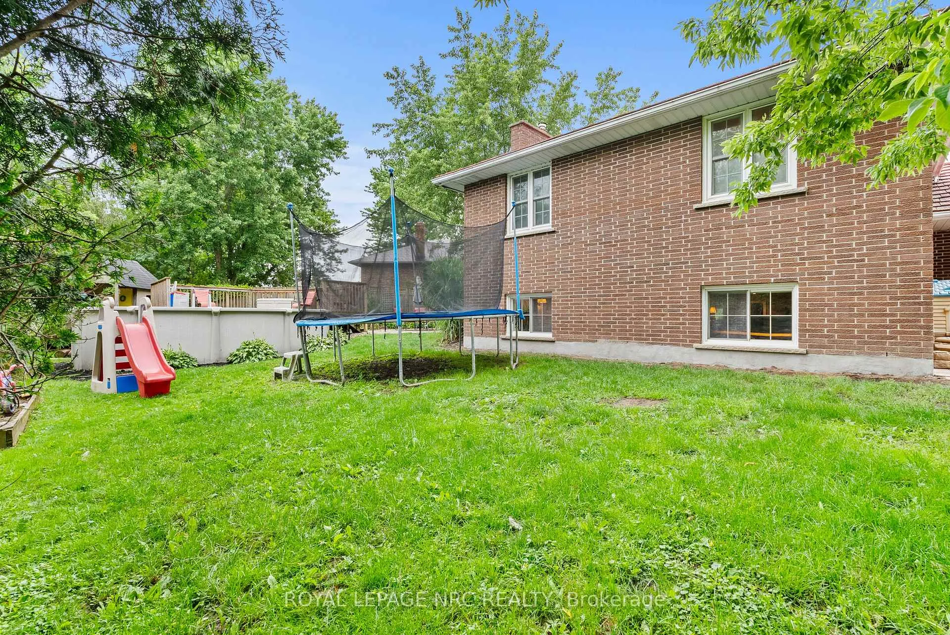 Photo 5 of 38 Killins Street, West Lincoln, Smithville — HOMEH