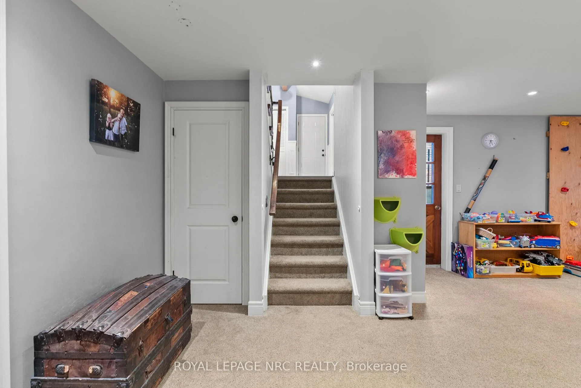 Photo 25 of 38 Killins Street, West Lincoln, Smithville — HOMEH