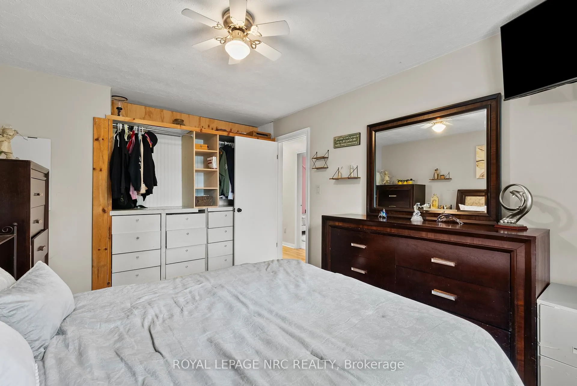 Photo 43 of 38 Killins Street, West Lincoln, Smithville — HOMEH
