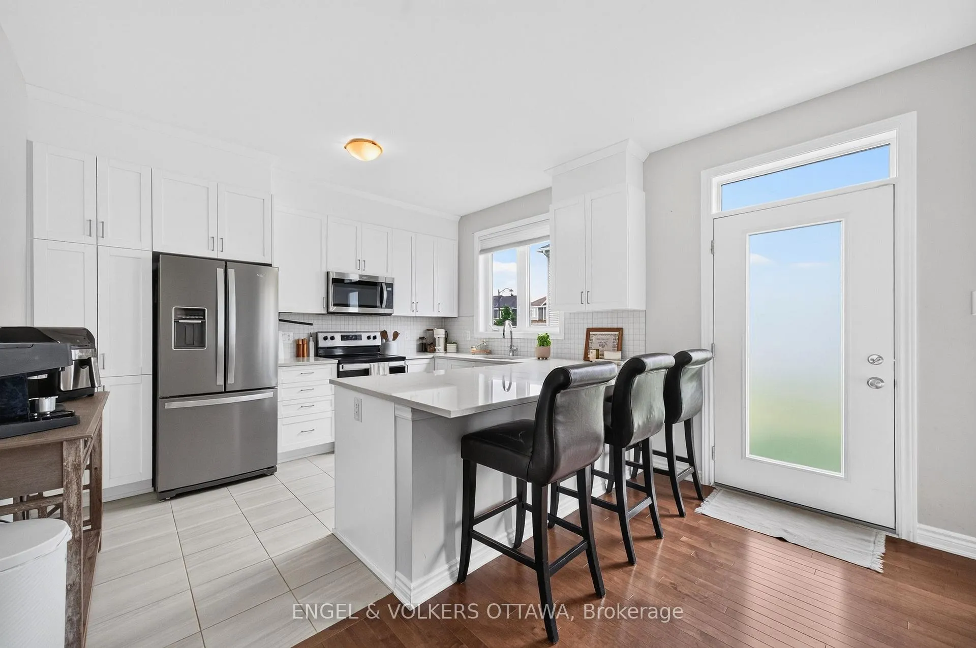 Photo 10 of 33 Focality Crescent, Ottawa, Barrhaven - Half Moon Bay — HOMEH