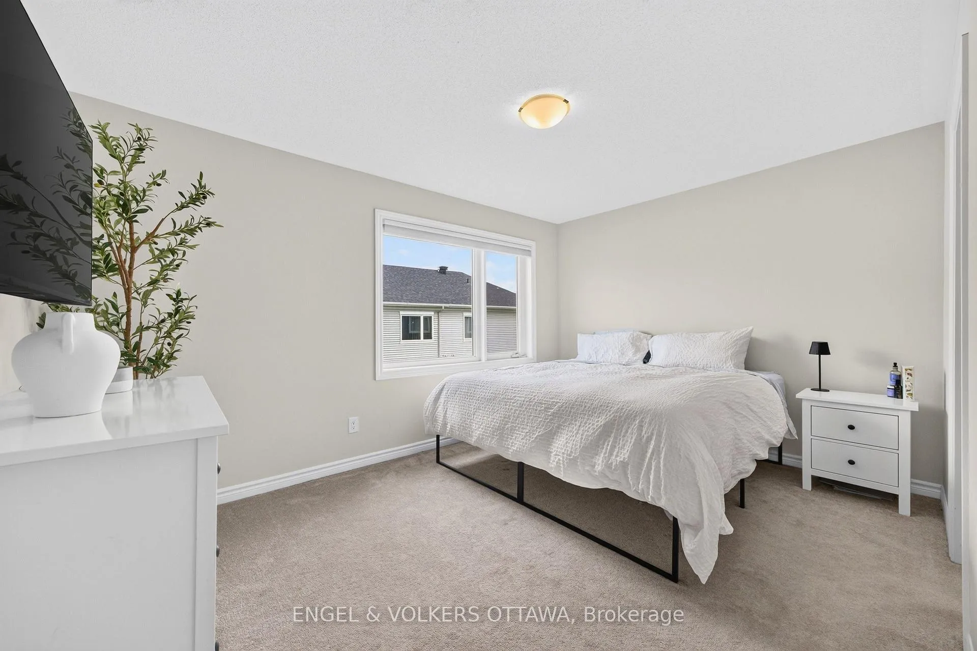 Photo 20 of 33 Focality Crescent, Ottawa, Barrhaven - Half Moon Bay — HOMEH
