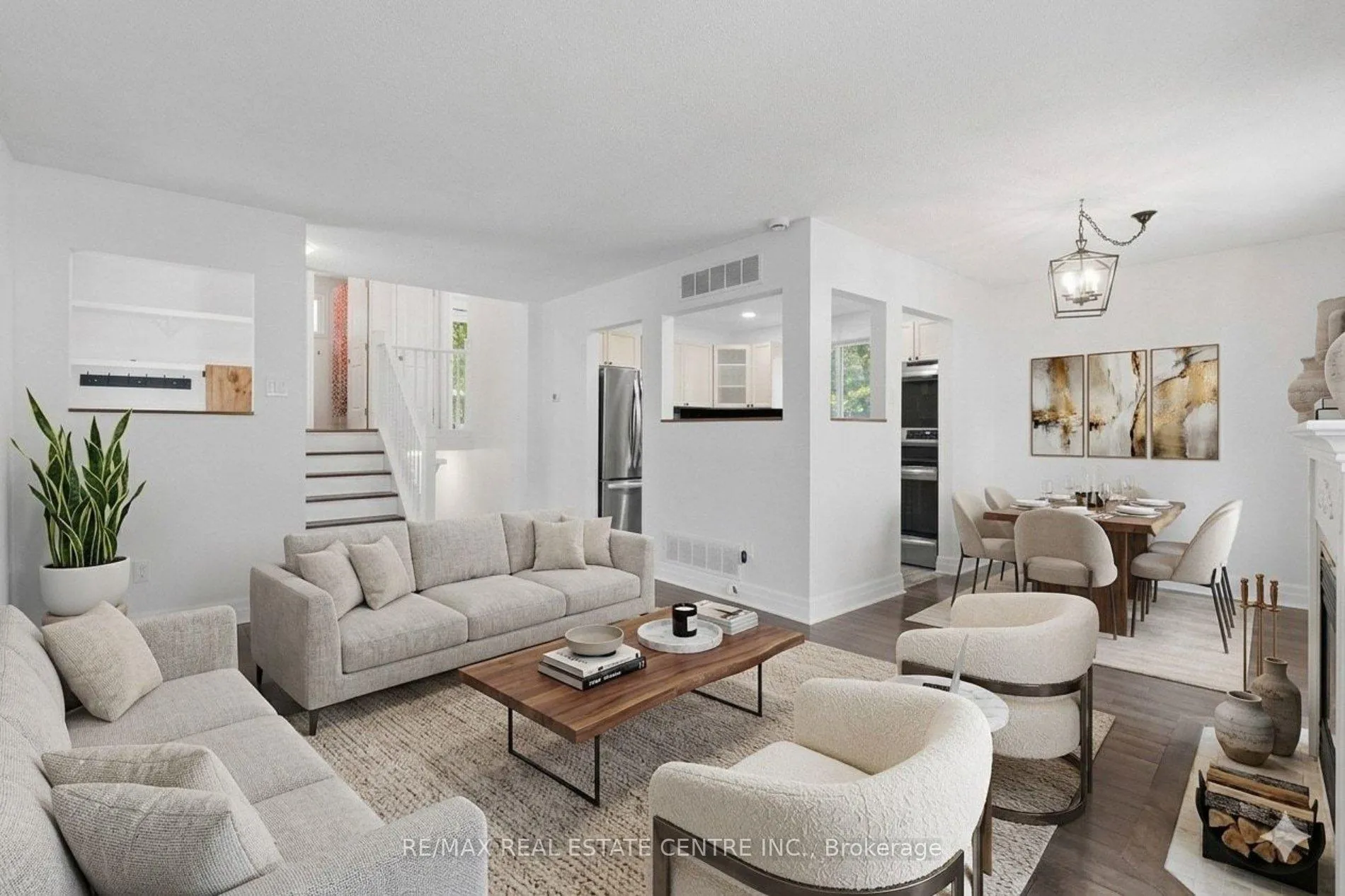 Photo 6 of 47 Christie Crescent, Barrie, Letitia Heights — HOMEH