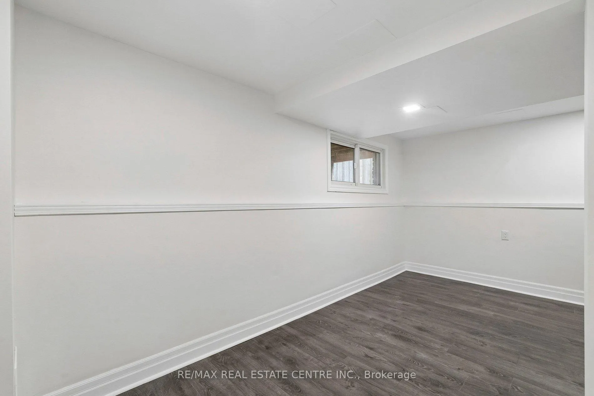 Photo 35 of 47 Christie Crescent, Barrie, Letitia Heights — HOMEH