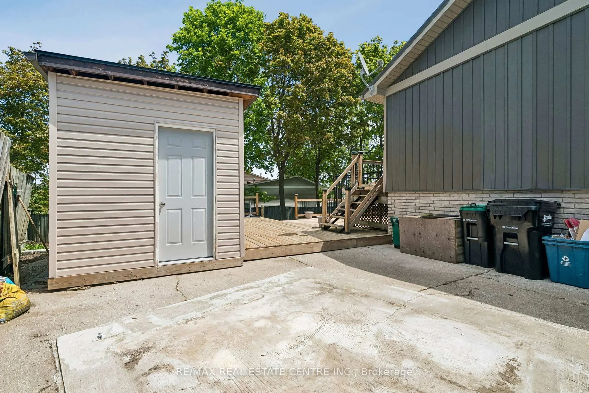 Photo 45 of 47 Christie Crescent, Barrie, Letitia Heights — HOMEH