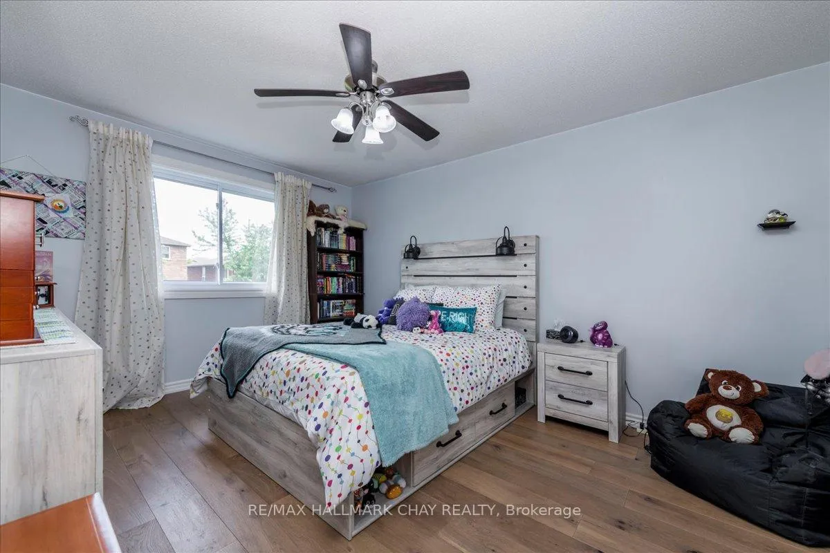 Photo 14 of 85 Miller Drive, Barrie, Edgehill Drive — HOMEH