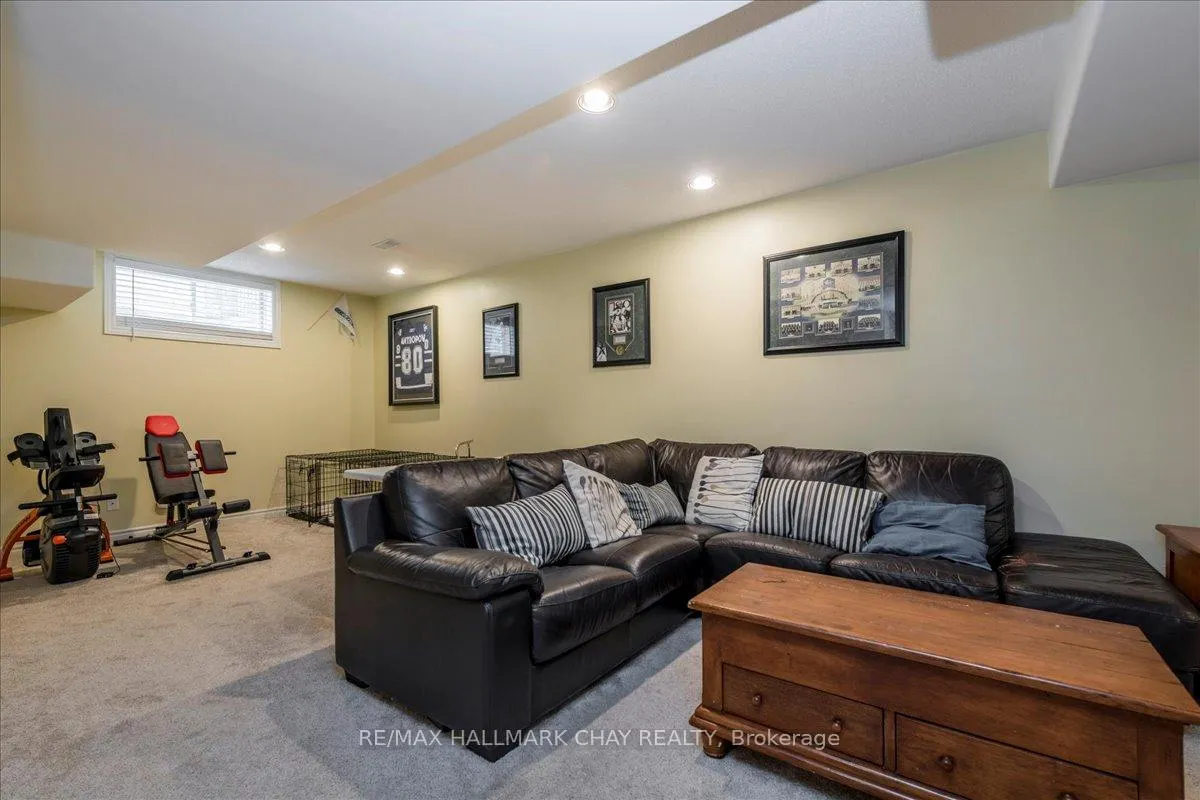 Photo 19 of 85 Miller Drive, Barrie, Edgehill Drive — HOMEH
