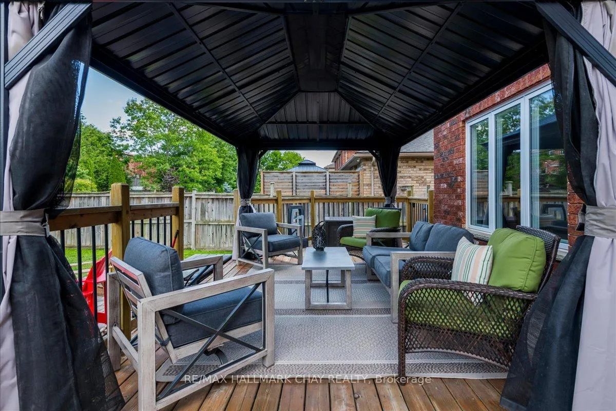 Photo 21 of 85 Miller Drive, Barrie, Edgehill Drive — HOMEH