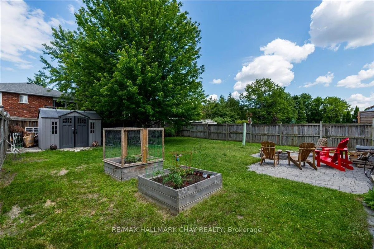 Photo 24 of 85 Miller Drive, Barrie, Edgehill Drive — HOMEH