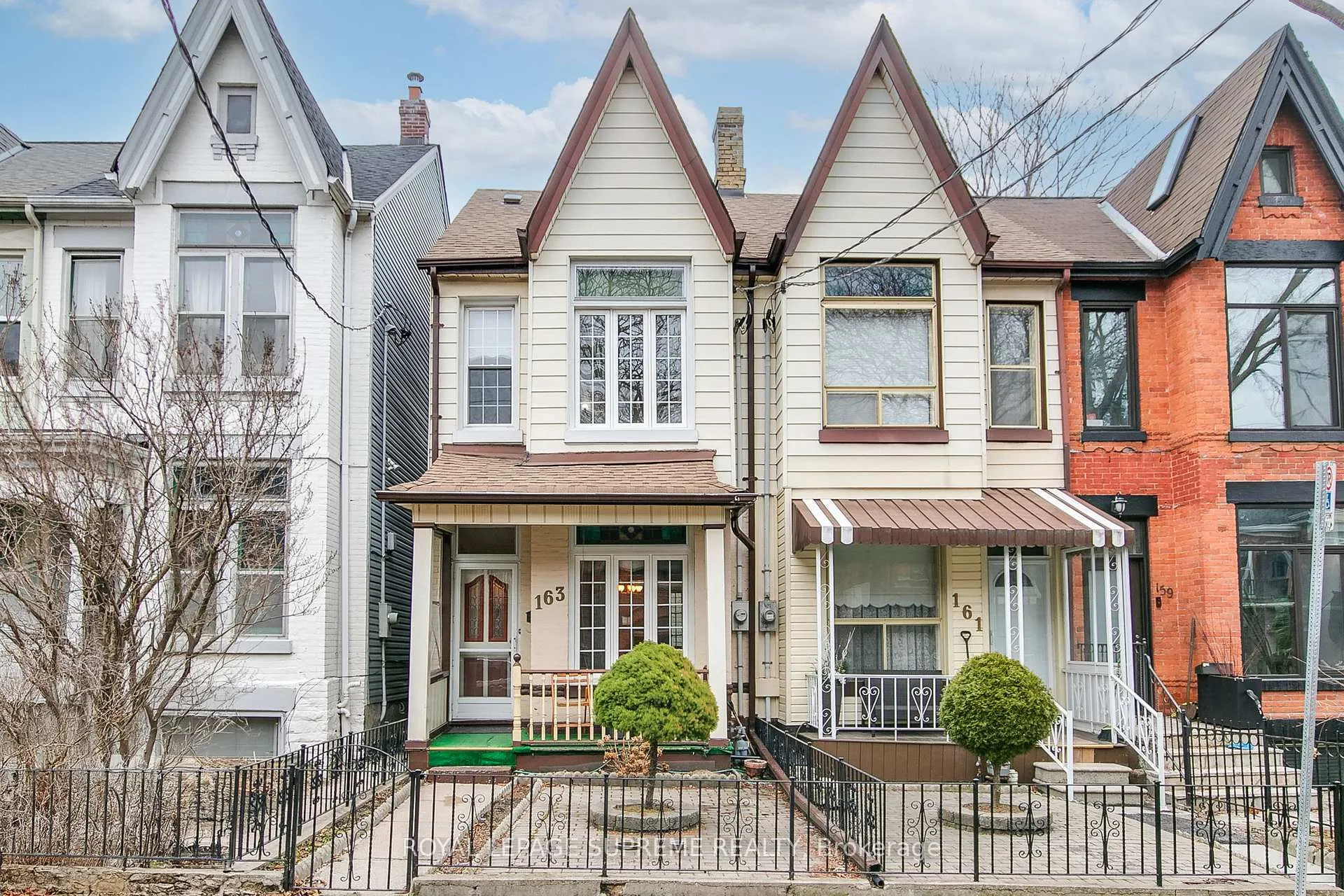 Photo 1 of 163 Beaconsfield Avenue, Toronto, Little Portugal — HOMEH