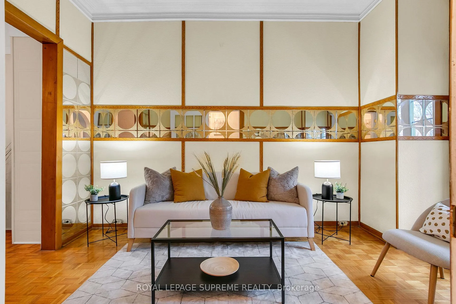 Photo 5 of 163 Beaconsfield Avenue, Toronto, Little Portugal — HOMEH