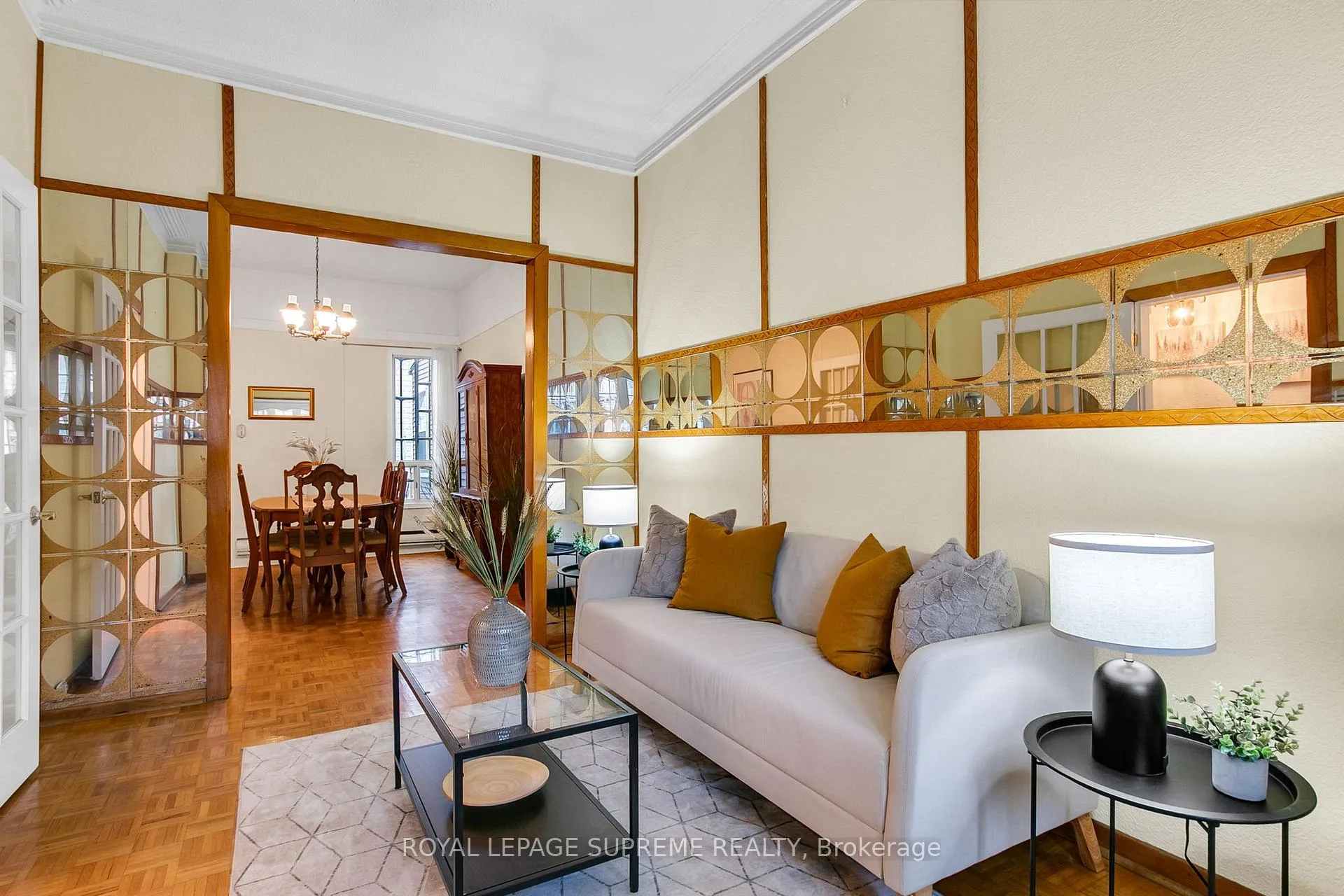 Photo 6 of 163 Beaconsfield Avenue, Toronto, Little Portugal — HOMEH