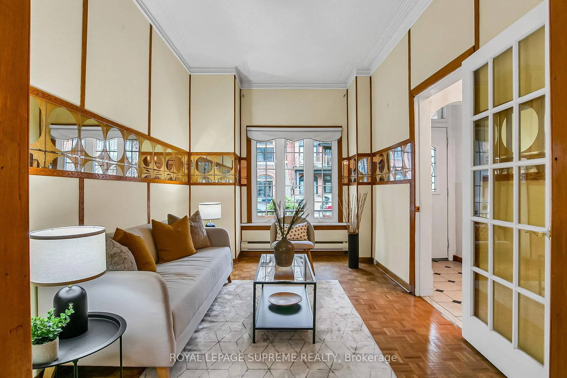 Photo 8 of 163 Beaconsfield Avenue, Toronto, Little Portugal — HOMEH