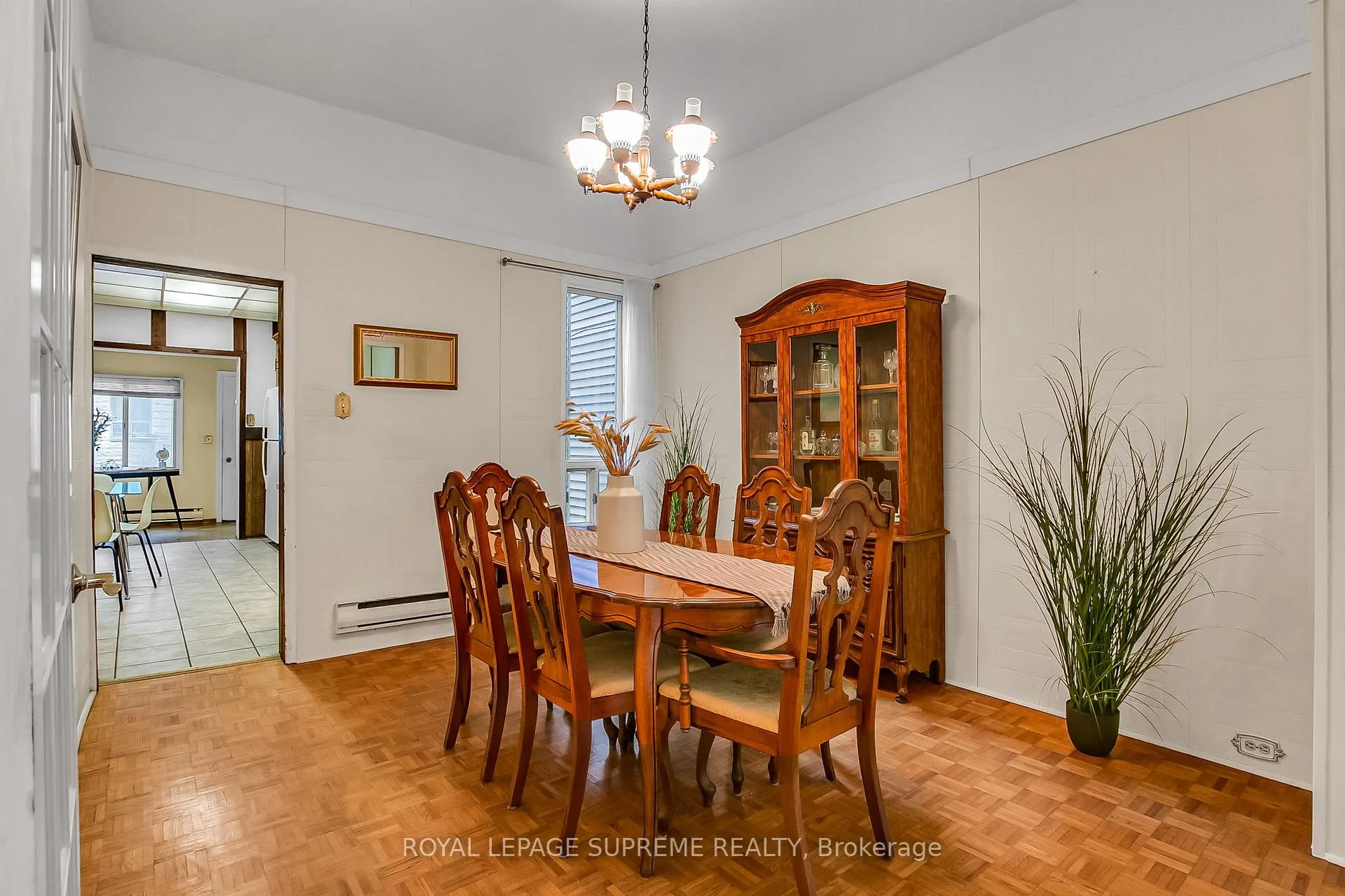 Photo 11 of 163 Beaconsfield Avenue, Toronto, Little Portugal — HOMEH