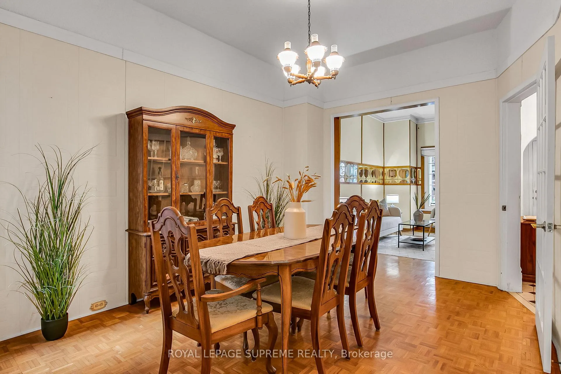 Photo 12 of 163 Beaconsfield Avenue, Toronto, Little Portugal — HOMEH