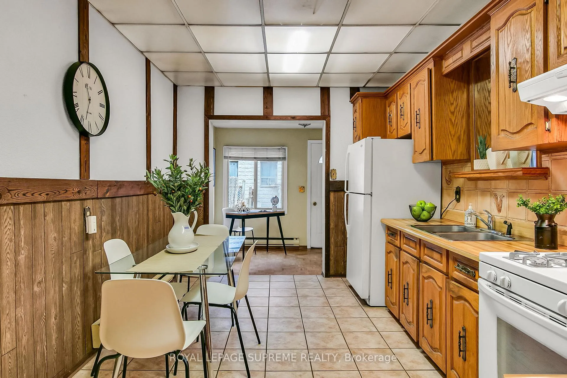 Photo 15 of 163 Beaconsfield Avenue, Toronto, Little Portugal — HOMEH