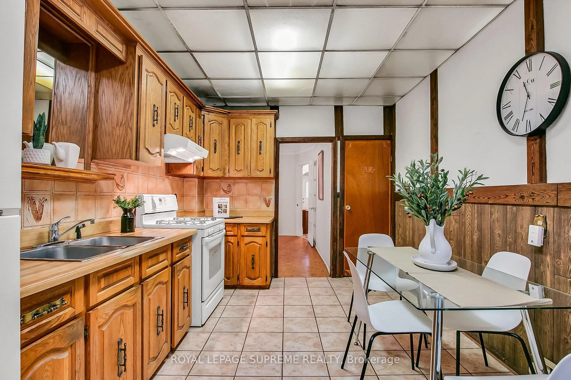 Photo 18 of 163 Beaconsfield Avenue, Toronto, Little Portugal — HOMEH