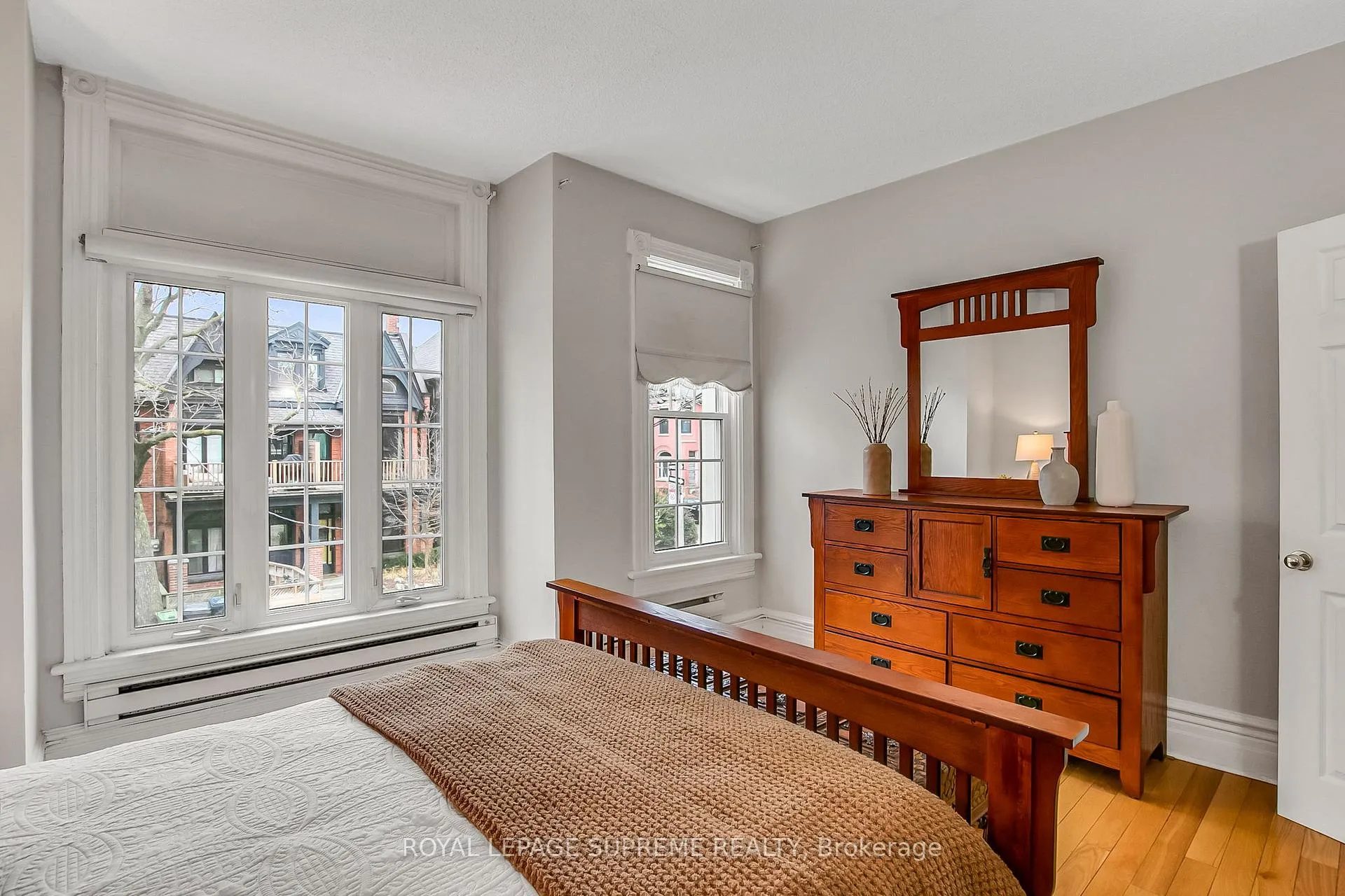 Photo 25 of 163 Beaconsfield Avenue, Toronto, Little Portugal — HOMEH