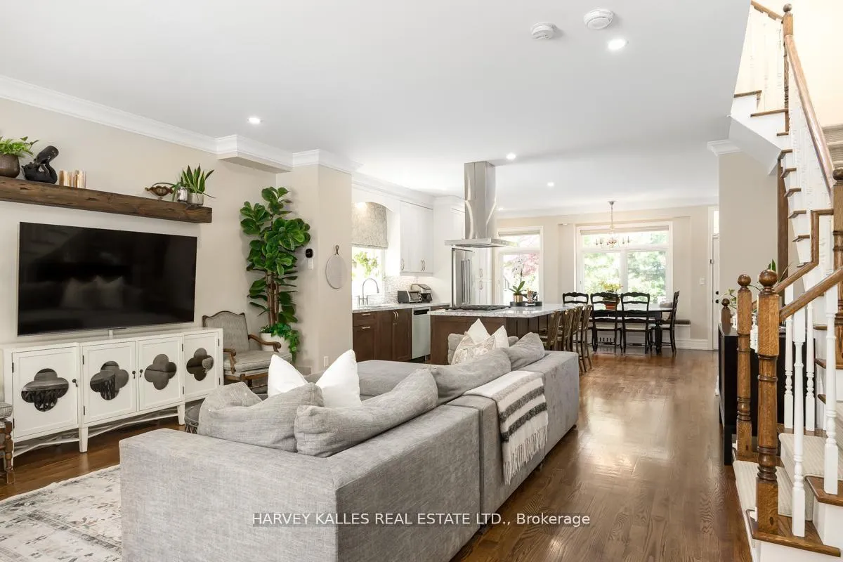 Photo 6 of 526 Melrose Avenue, Toronto, Bedford Park-Nortown — HOMEH
