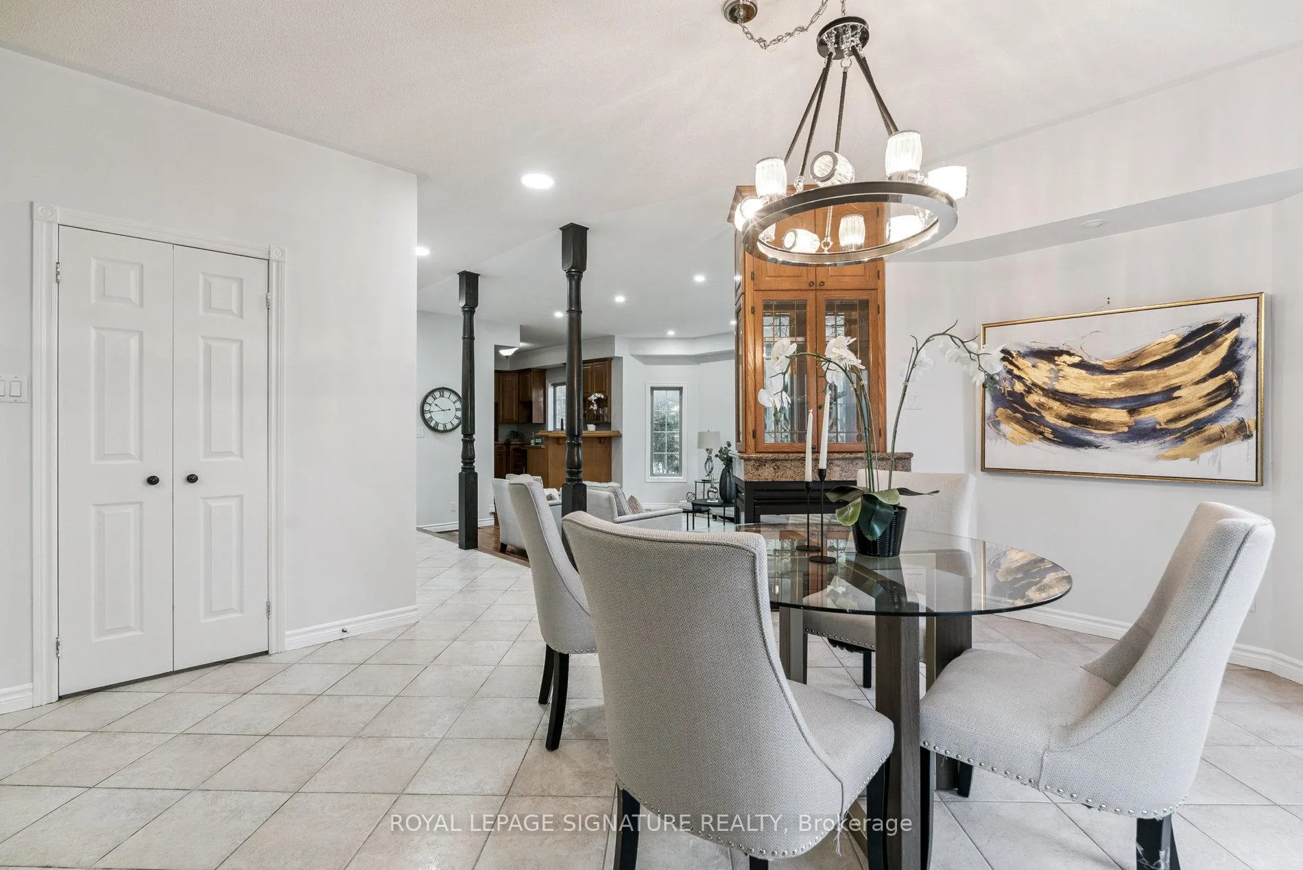 Photo 9 of 12 Mccullough Court, Barrie, South Shore — HOMEH