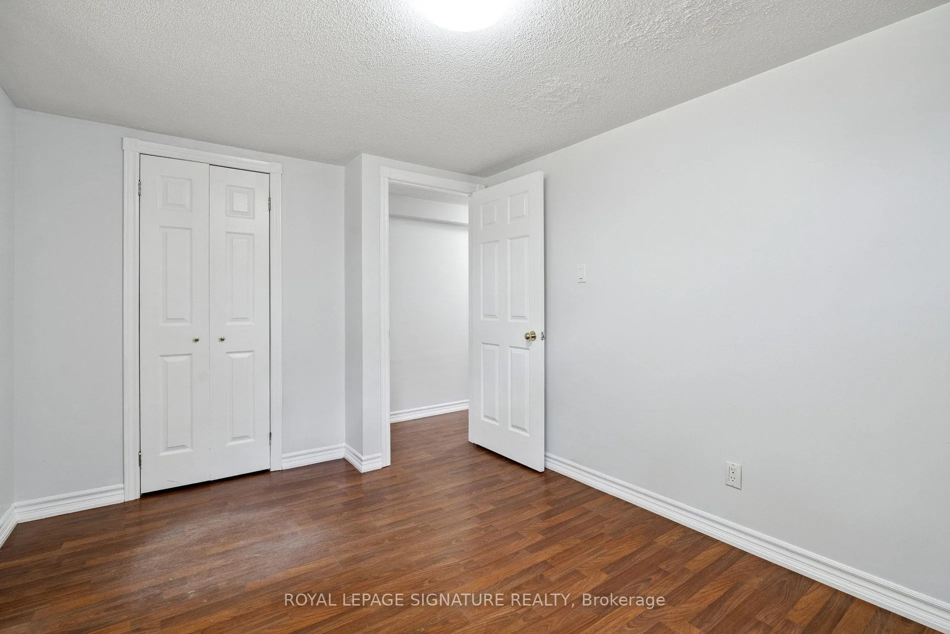 Photo 36 of 12 Mccullough Court, Barrie, South Shore — HOMEH