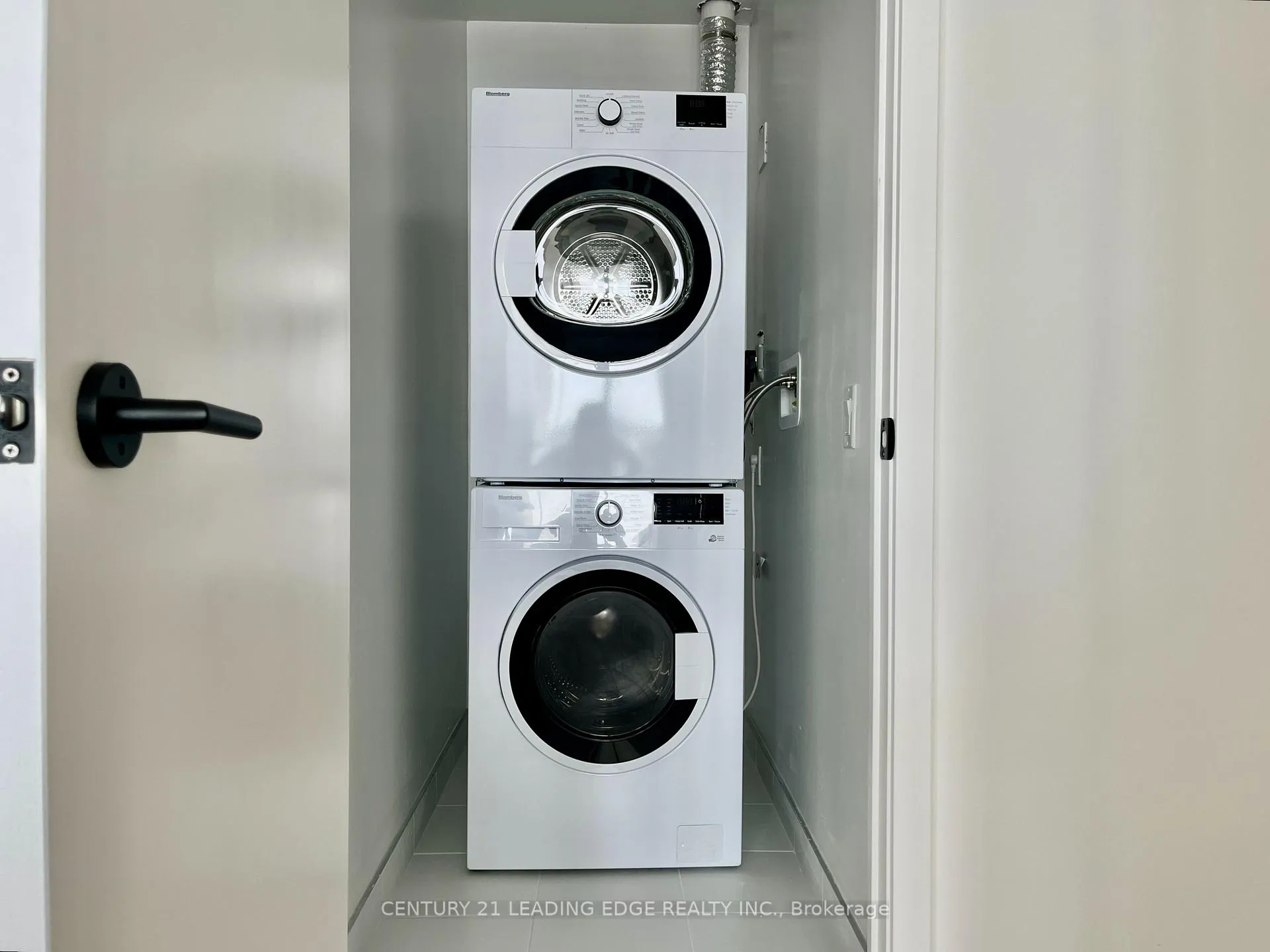 Photo 10 of Unit 5106, 108 Peter Street, Toronto, Waterfront Communities — HOMEH