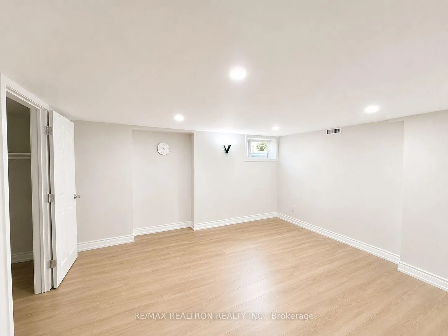Photo 6 of Unit Bsmt, 9 Captain Francis Drive, Markham, Buttonville — HOMEH