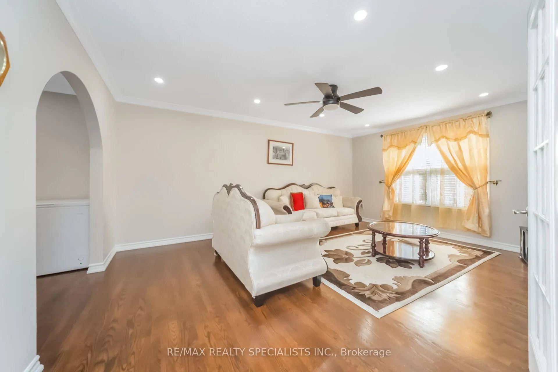 Photo 10 of 2 Ivybridge Drive, Brampton, Madoc — HOMEH