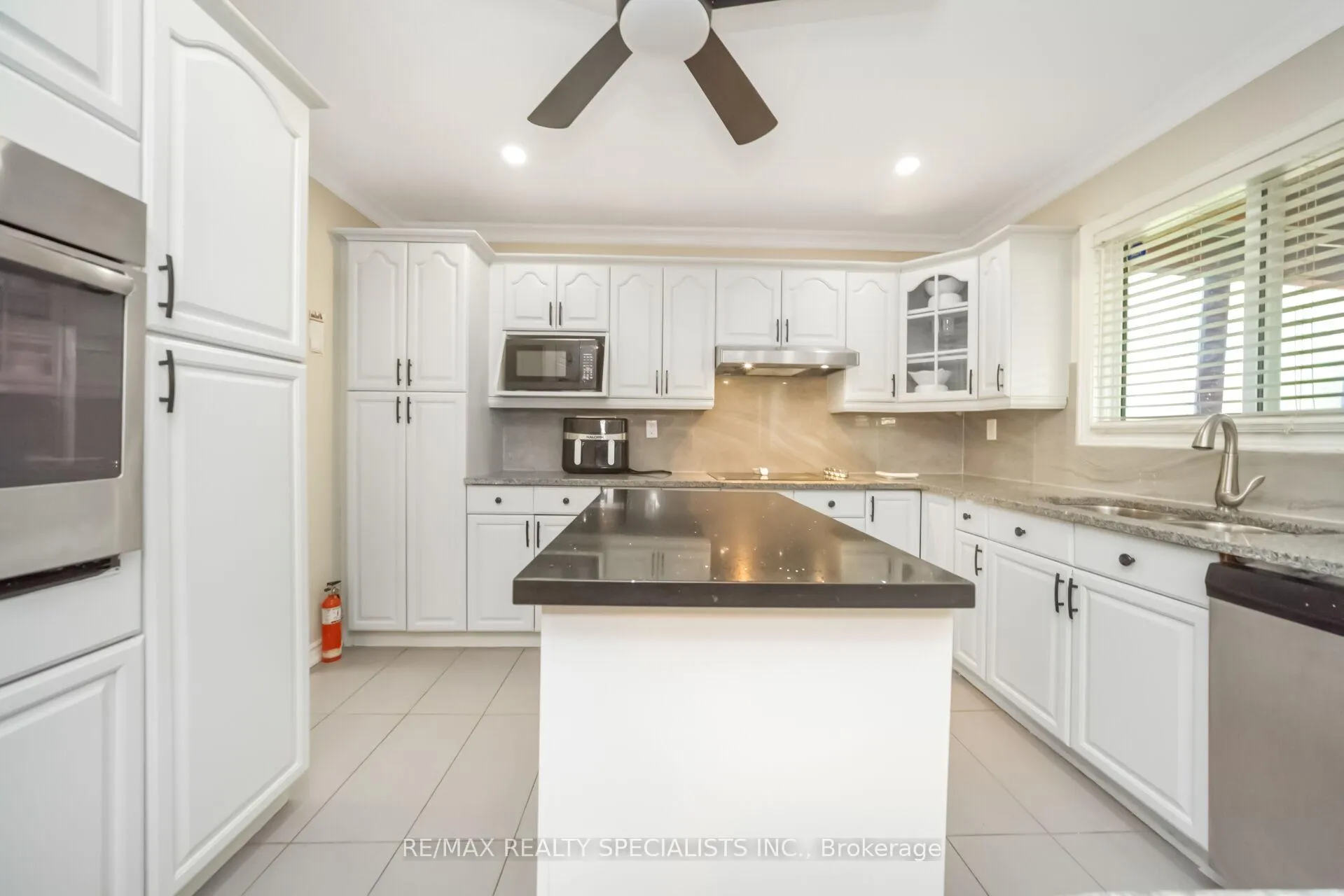 Photo 16 of 2 Ivybridge Drive, Brampton, Madoc — HOMEH