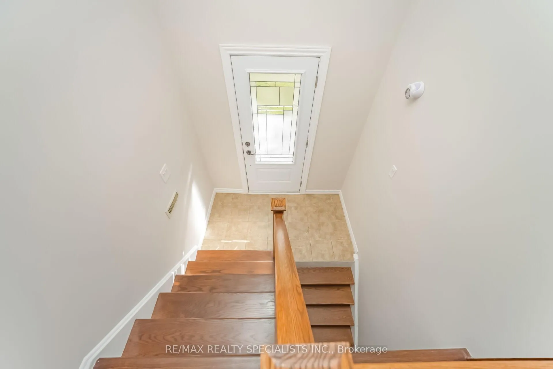 Photo 33 of 2 Ivybridge Drive, Brampton, Madoc — HOMEH
