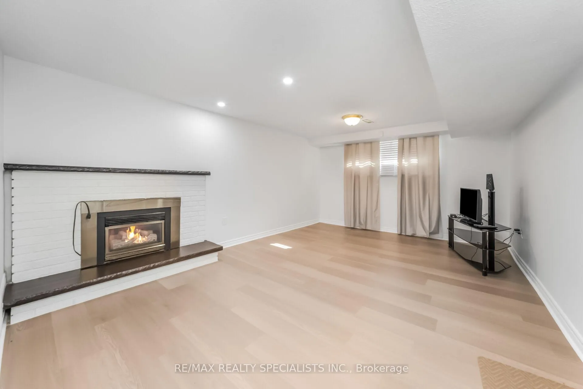 Photo 36 of 2 Ivybridge Drive, Brampton, Madoc — HOMEH