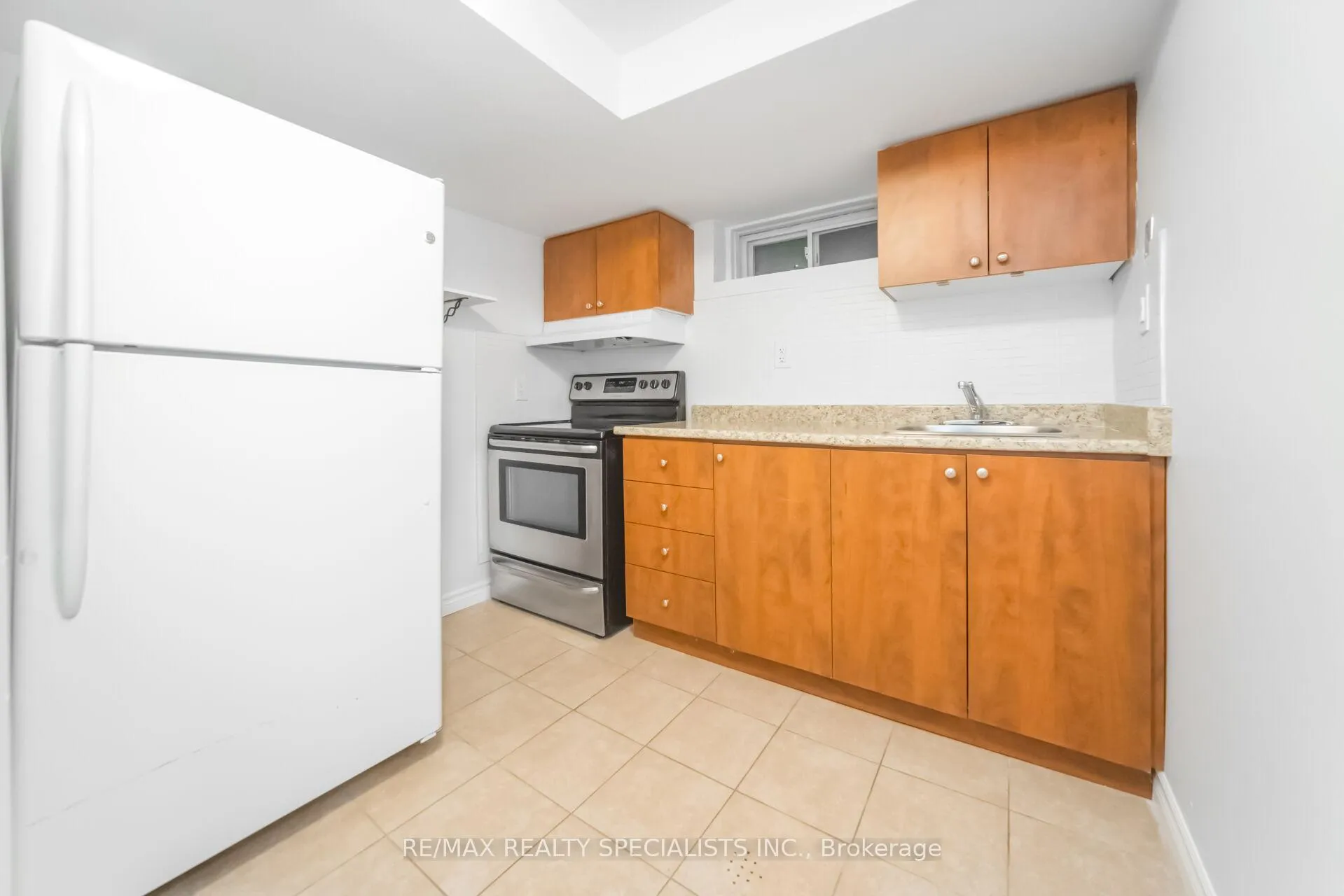 Photo 39 of 2 Ivybridge Drive, Brampton, Madoc — HOMEH