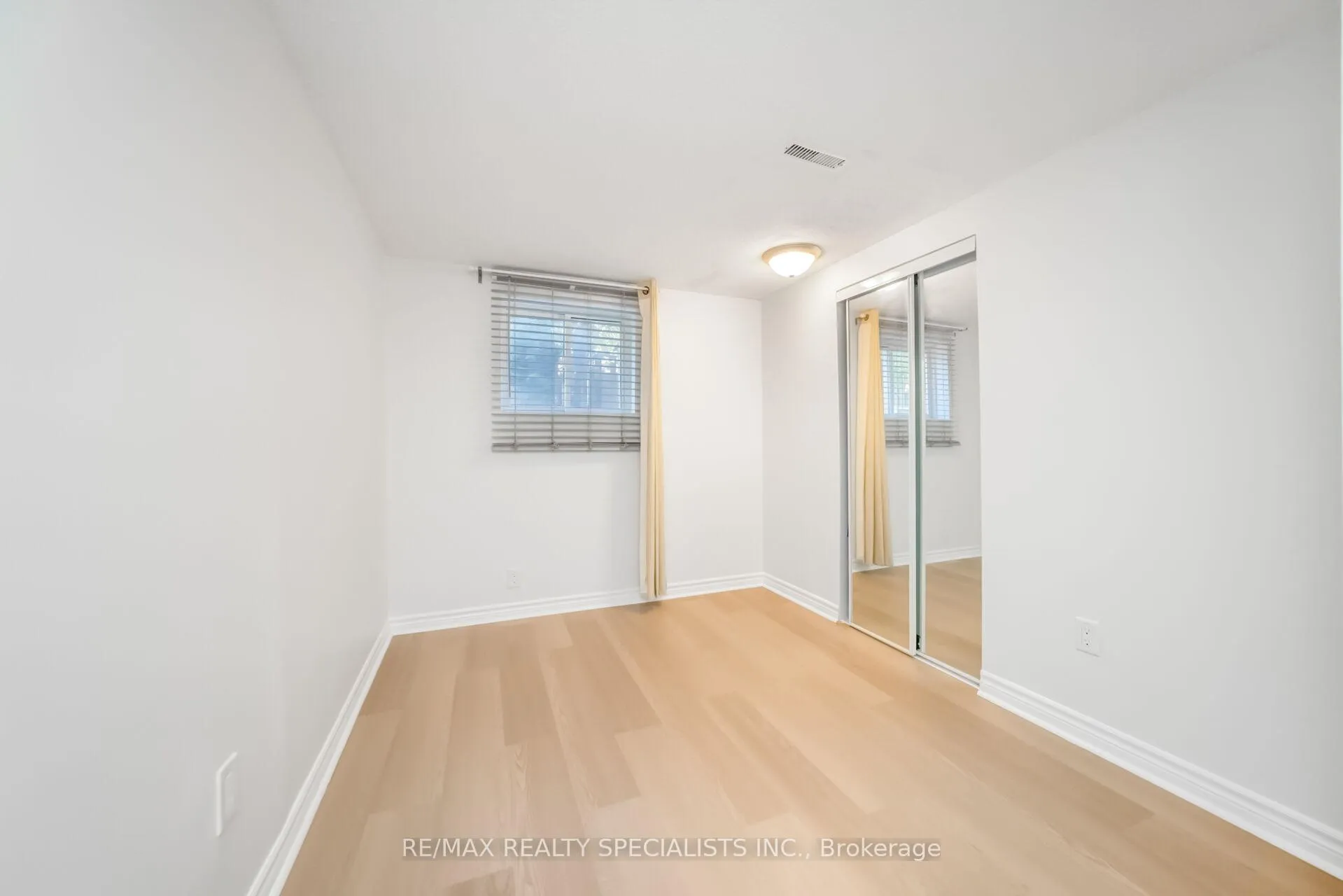 Photo 40 of 2 Ivybridge Drive, Brampton, Madoc — HOMEH
