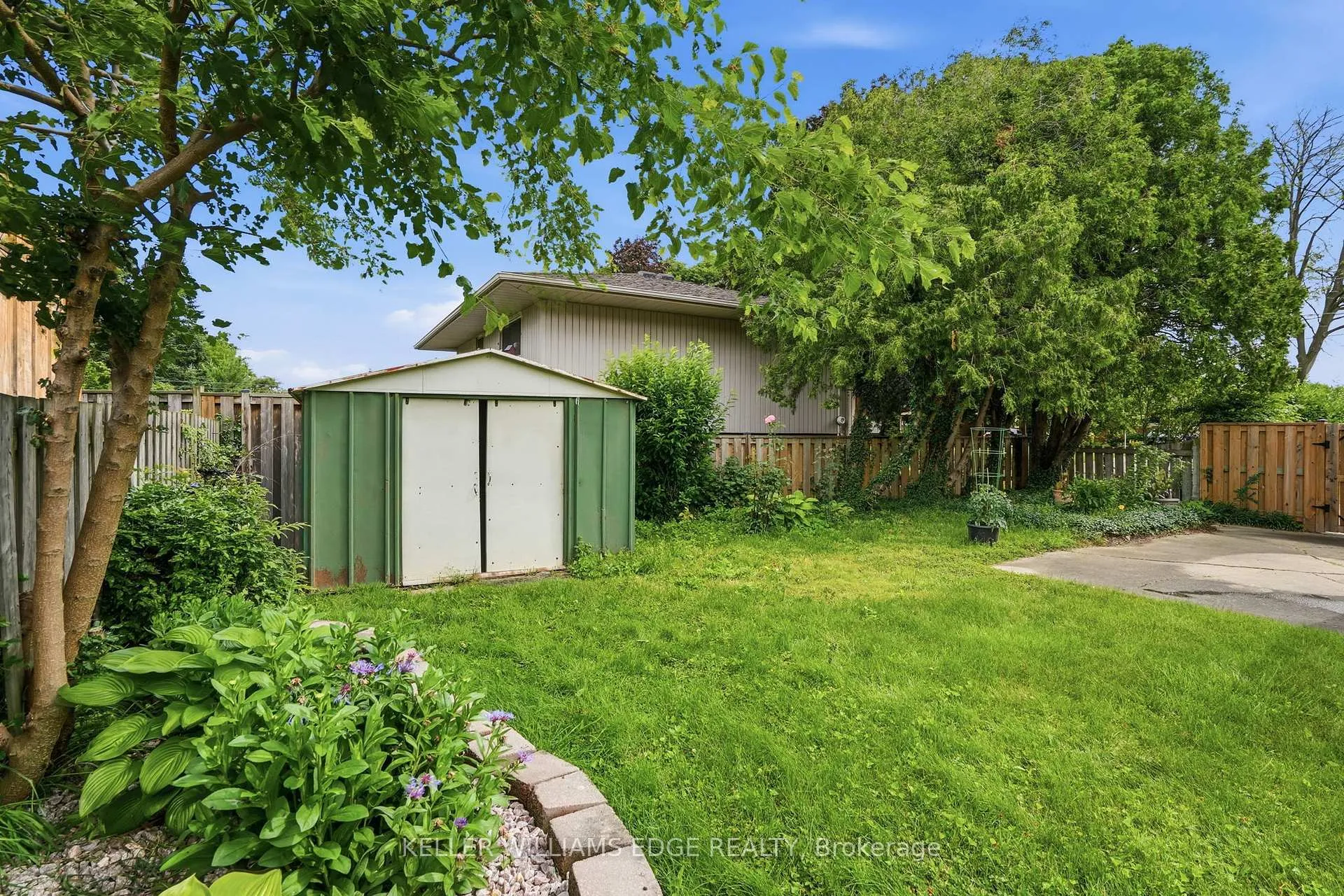 Photo 49 of 81 Leaside Drive, St. Catharines, Carlton/Bunting — HOMEH