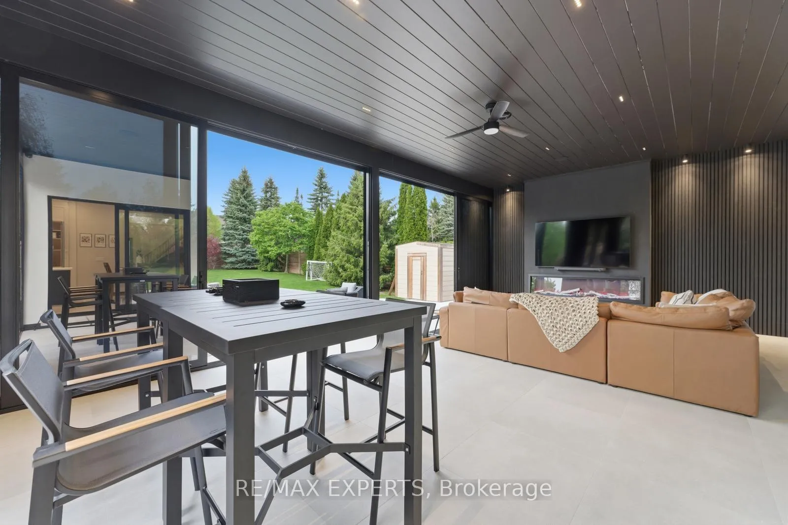 Photo 12 of 56 Mapledown Way, Vaughan, Rural Vaughan — HOMEH