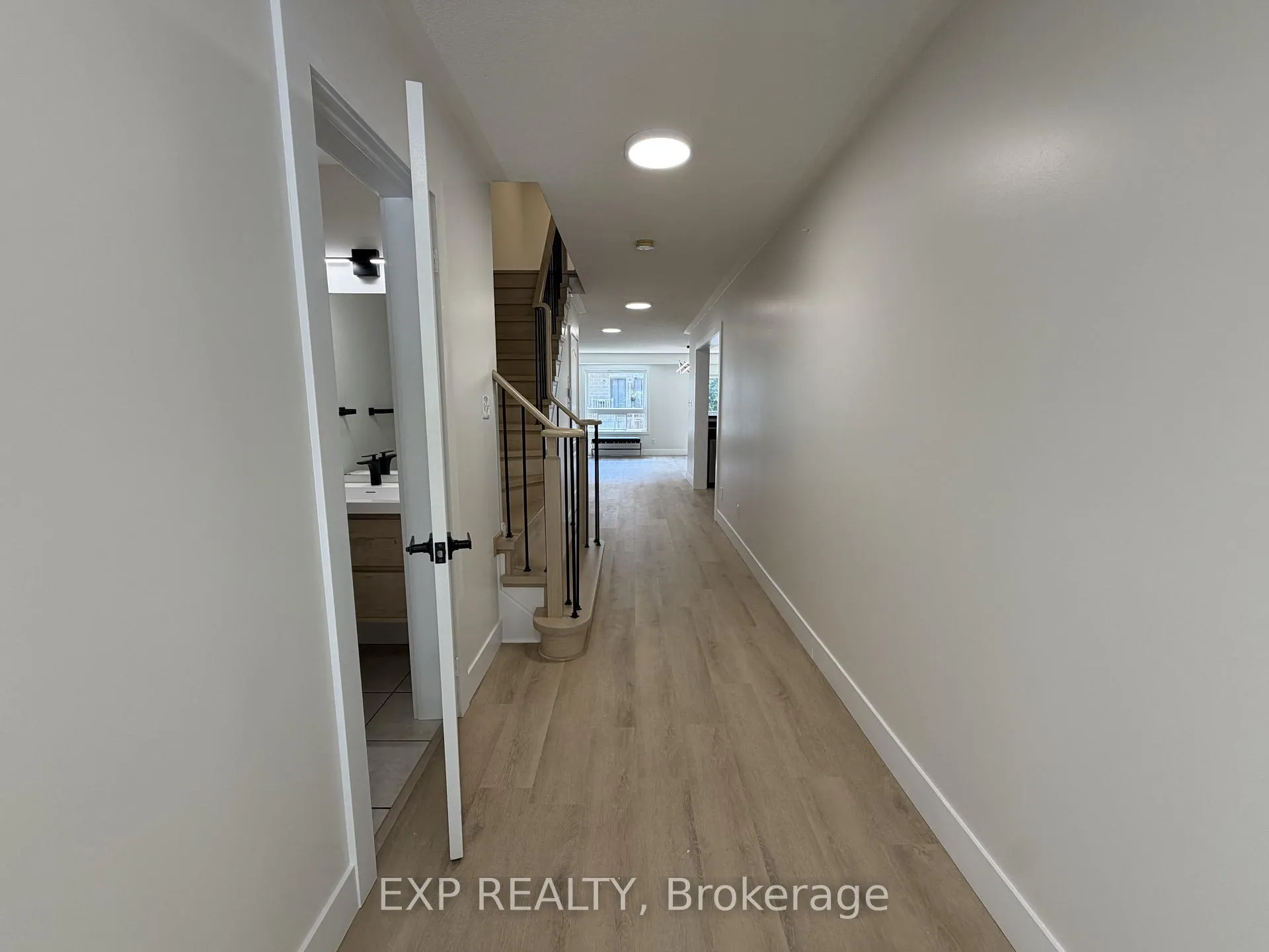 Photo 4 of 3964 Stardust Drive, Mississauga, Churchill Meadows — HOMEH