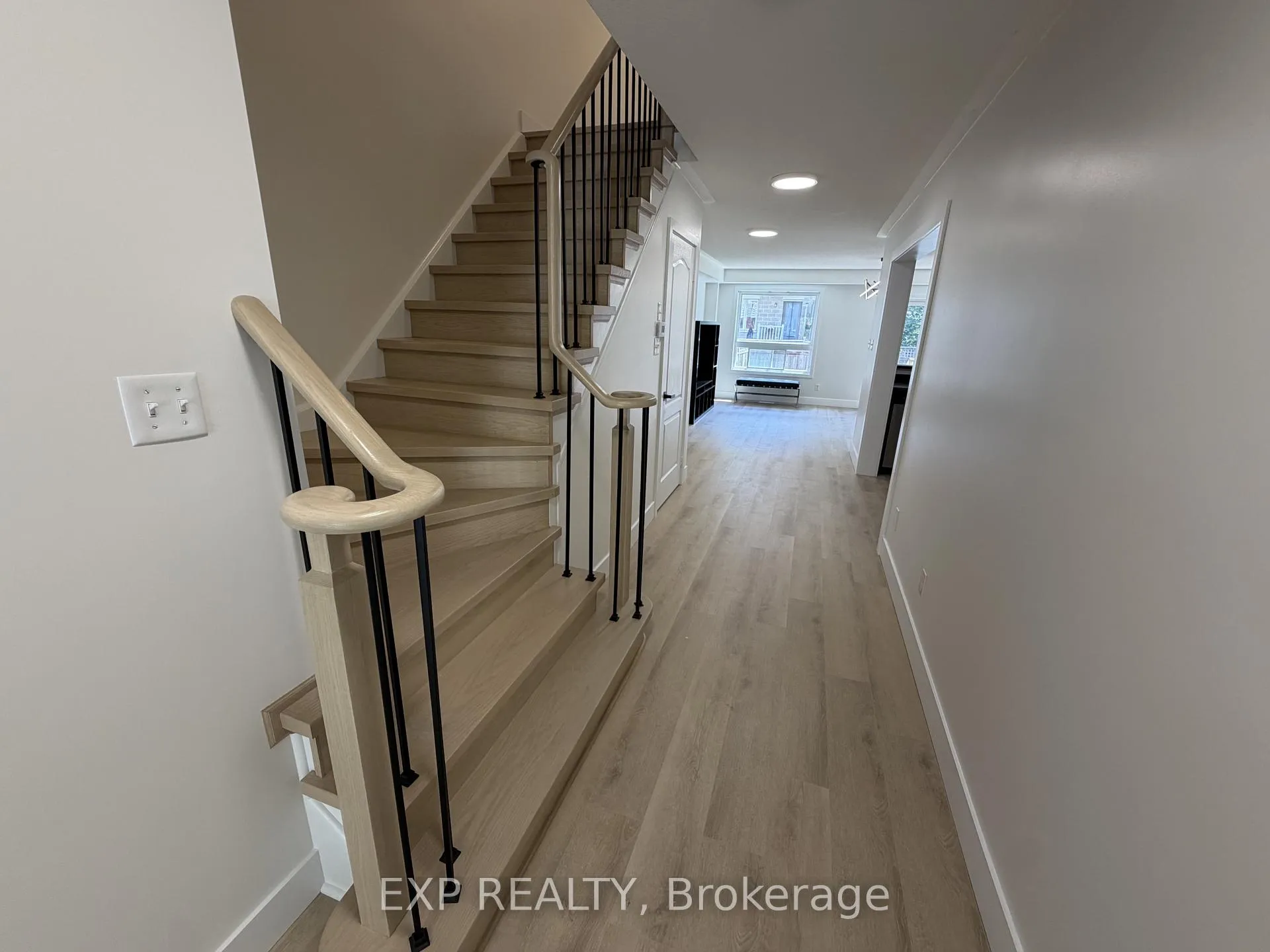 Photo 7 of 3964 Stardust Drive, Mississauga, Churchill Meadows — HOMEH