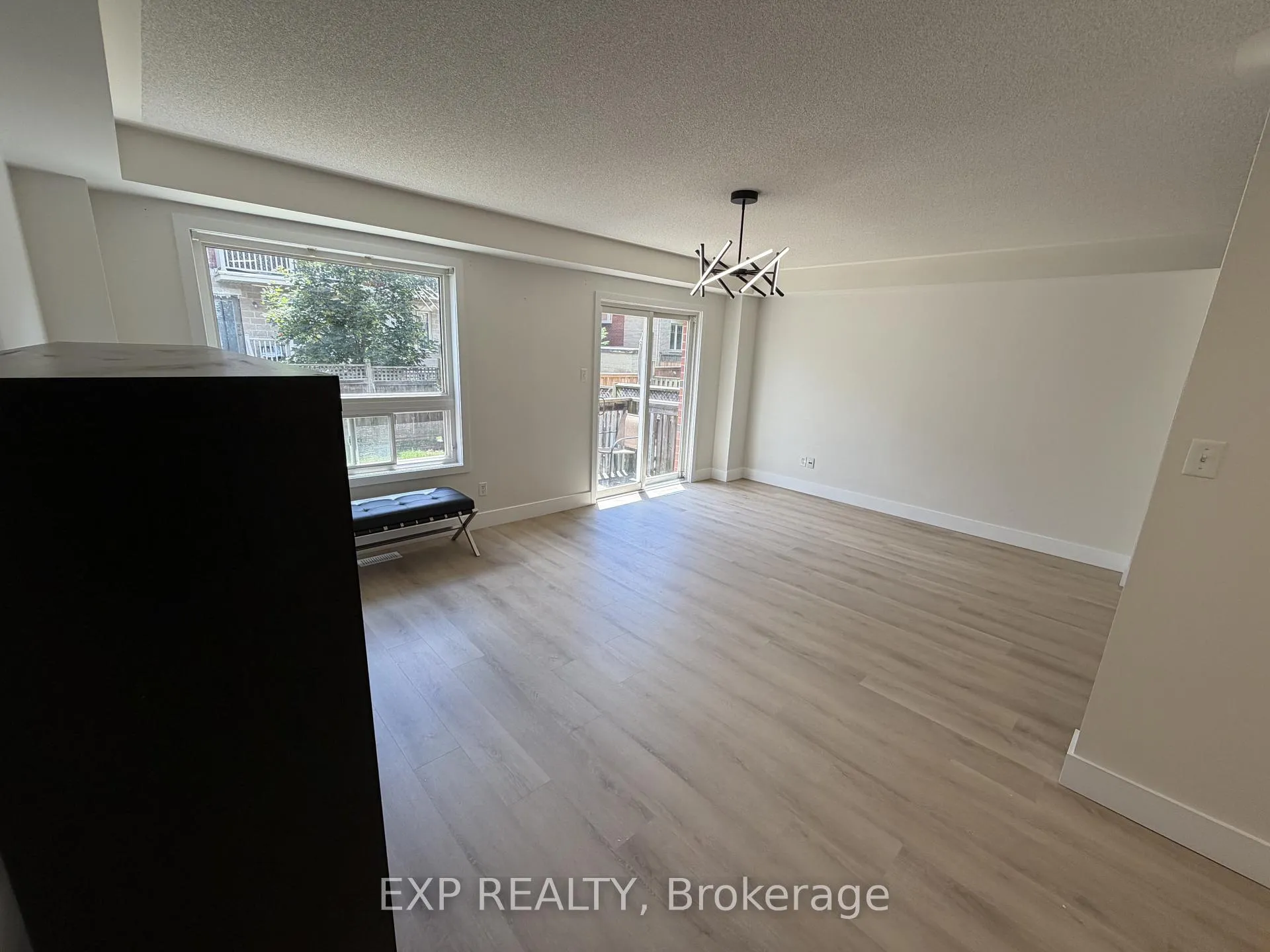Photo 12 of 3964 Stardust Drive, Mississauga, Churchill Meadows — HOMEH