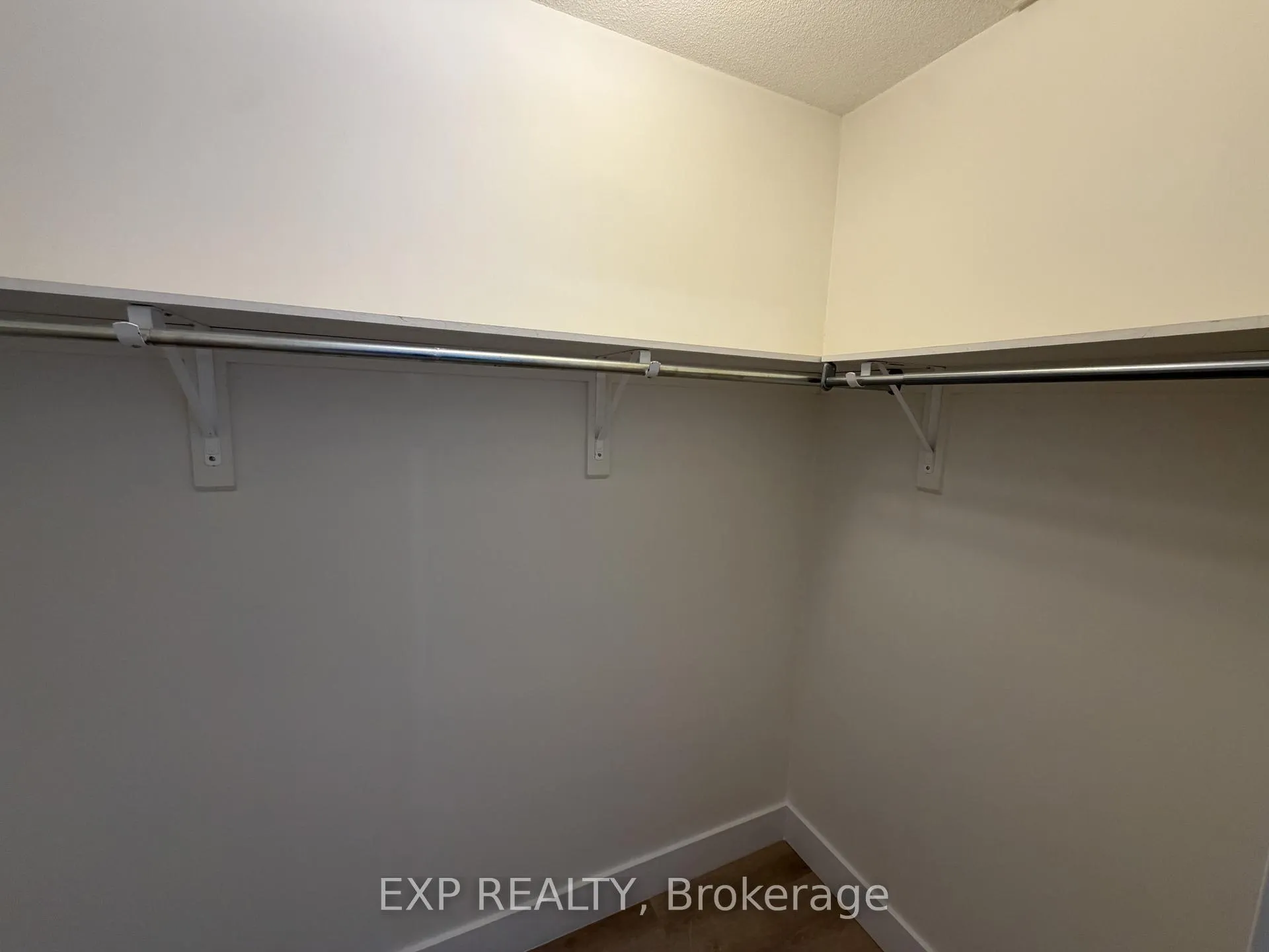 Photo 32 of 3964 Stardust Drive, Mississauga, Churchill Meadows — HOMEH