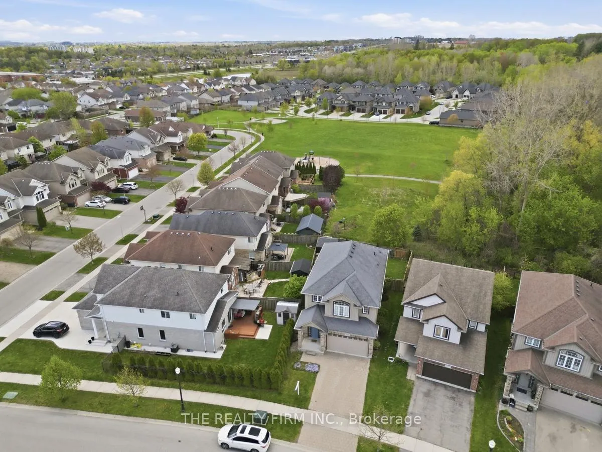 Photo 4 of 2019 Springridge Drive, London, North C — HOMEH