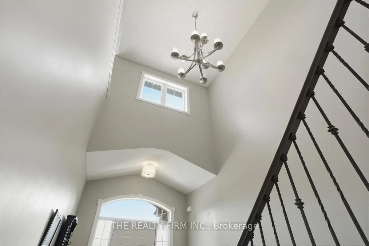Photo 12 of 2019 Springridge Drive, London, North C — HOMEH