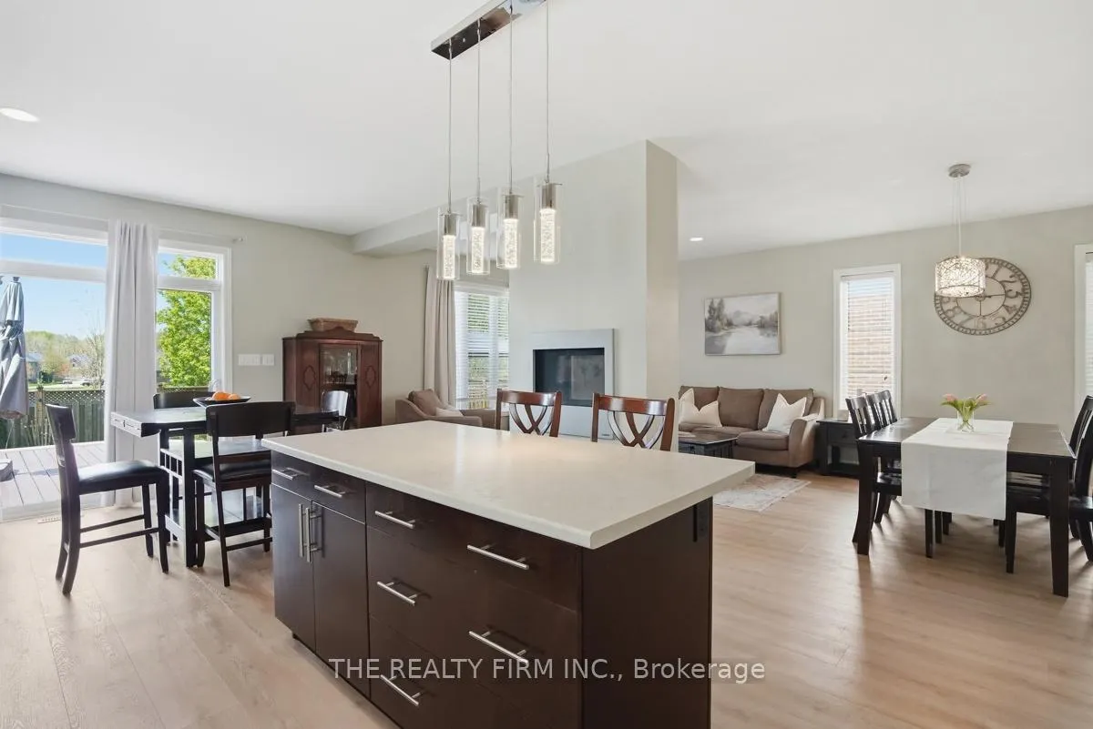 Photo 24 of 2019 Springridge Drive, London, North C — HOMEH
