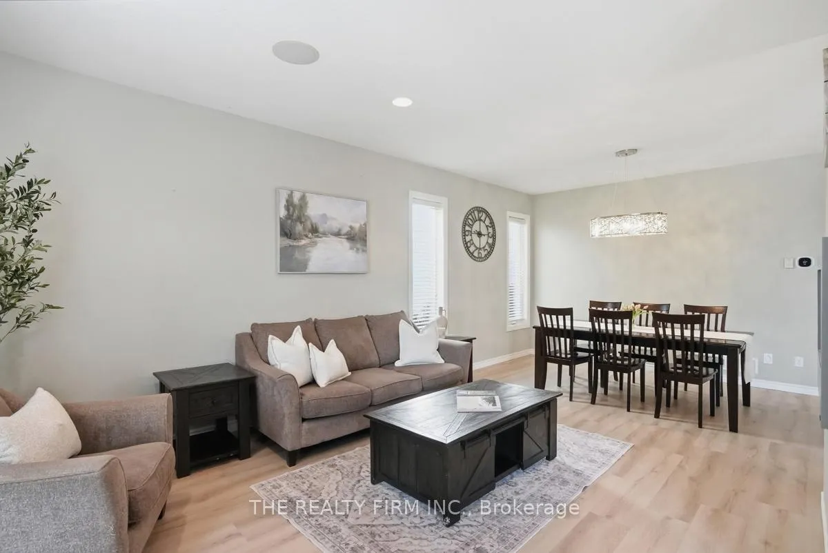 Photo 25 of 2019 Springridge Drive, London, North C — HOMEH