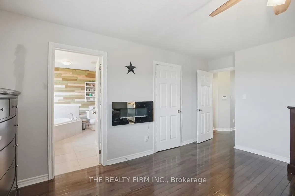 Photo 35 of 2019 Springridge Drive, London, North C — HOMEH