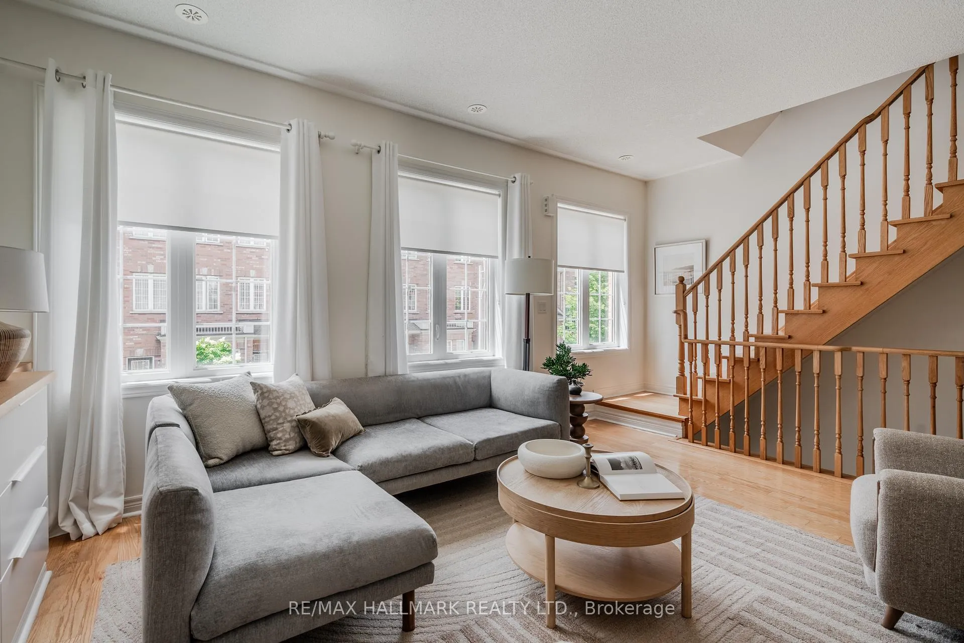 Photo 8 of 31 Carnahan Terrace, Toronto, East End-Danforth — HOMEH